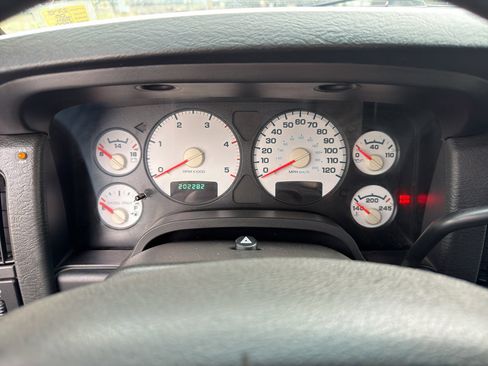 Used 2005 Dodge Ram 2500 Truck SLT w/ Trailer Tow Group AWD/4WD image 8
