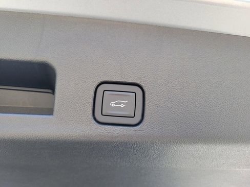 New 2026 Chevrolet Traverse LT w/ Driver Confidence Package image 8