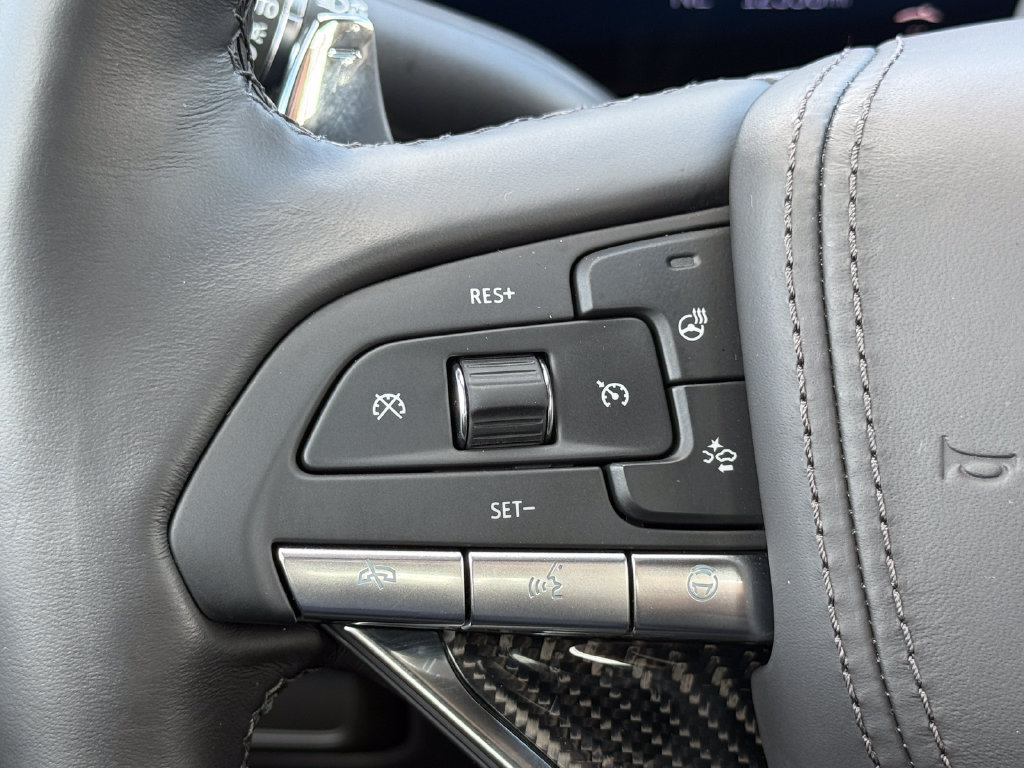 Certified 2025 Cadillac CT5 V w/ LPO, ONYX Package AWD/4WD image 21