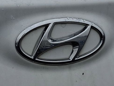 Used 2022 Hyundai Kona Limited AWD/4WD image 30