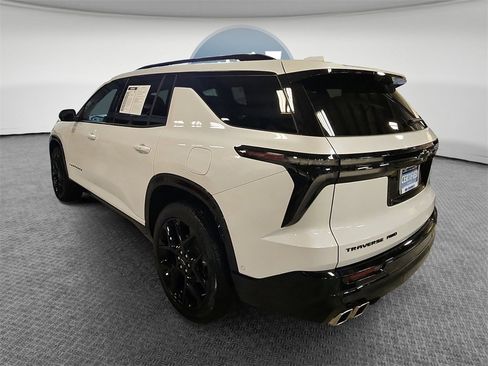 Certified 2024 Chevrolet Traverse RS w/ LPO, Floor Liner Package image 6