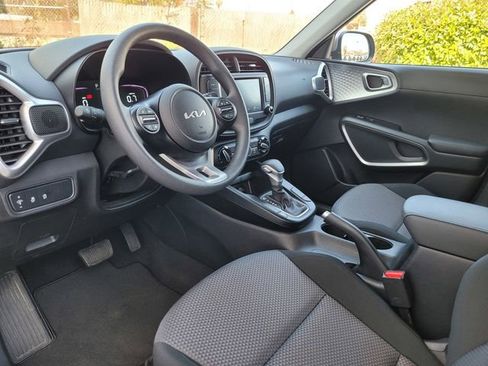 Certified 2025 Kia Soul LX FWD image 12