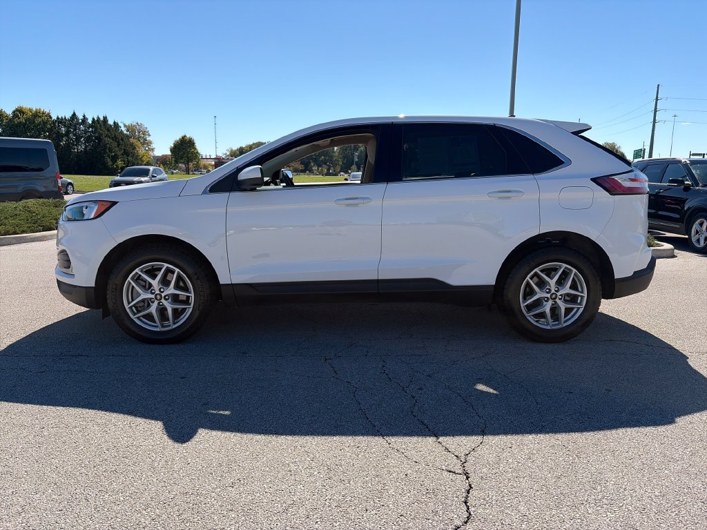 Used 2024 Ford Edge SEL w/ Convenience Package AWD/4WD image 4