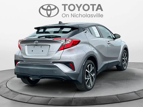 Used 2020 Toyota C-HR XLE FWD image 5