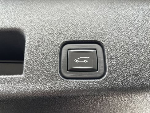Certified 2024 Chevrolet Traverse RS AWD/4WD image 31