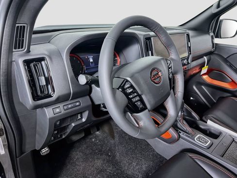 New 2026 Nissan Frontier PRO-4X w/ Pro Premium Package AWD/4WD image 7