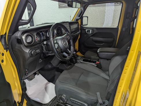 Used 2019 Jeep Wrangler Unlimited Sport S image 14
