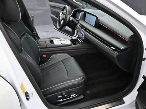 Used 2025 Genesis G90 3.5T AWD/4WD image 23