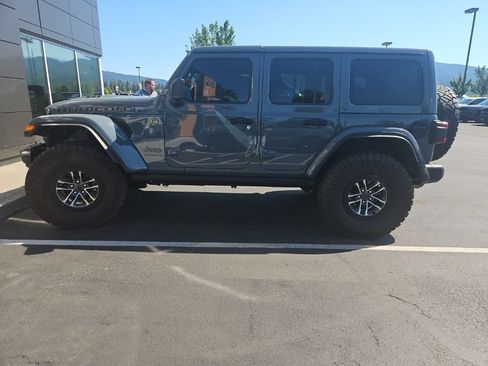 Used 2024 Jeep Wrangler Unlimited Rubicon 392 AWD/4WD image 2