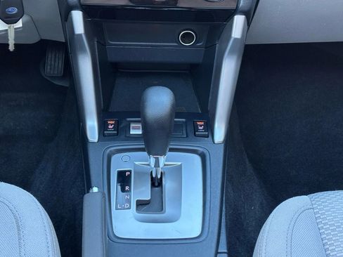 Used 2018 Subaru Forester 2.5i Premium w/ All-Weather Package image 30