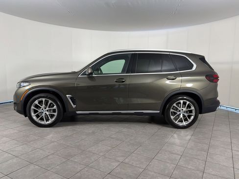 Certified 2026 BMW X5 sDrive40i RWD image 2