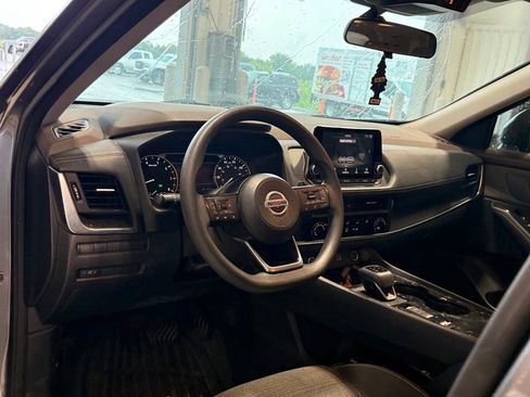 Used 2021 Nissan Rogue S FWD image 4