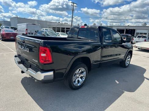 Used 2025 RAM 1500 Big Horn AWD/4WD image 23