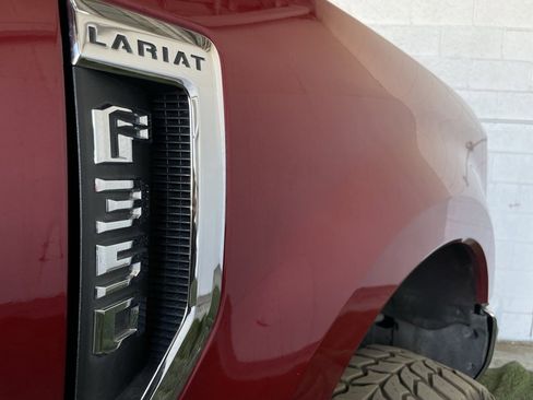 Used 2017 Ford F350 Lariat w/ Lariat Ultimate Package image 9