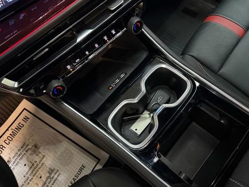 Certified 2024 Chevrolet Traverse RS w/ LPO, Floor Liner Package image 26