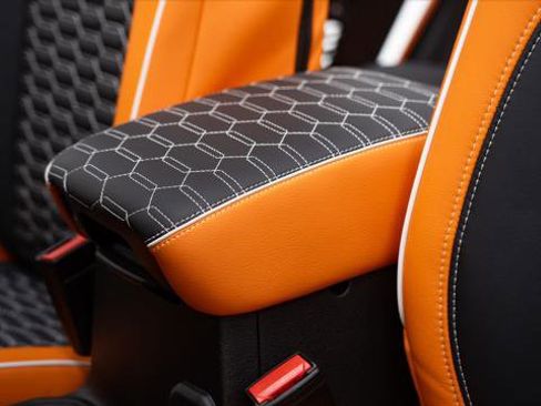 Used 2025 Jeep Gladiator Sport image 44