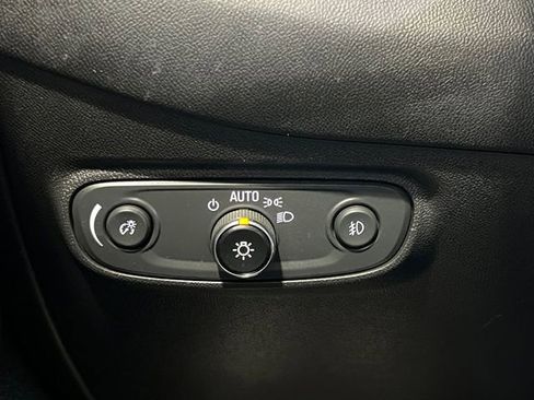 Used 2021 Chevrolet Equinox LT AWD/4WD image 18