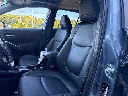 Used 2024 Toyota Corolla Cross XLE w/ Convenience Package AWD/4WD image 15