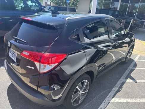 Used 2022 Honda HR-V EX image 2