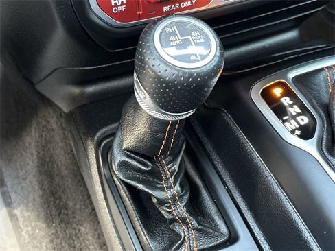 Certified 2021 Jeep Gladiator Mojave image 29