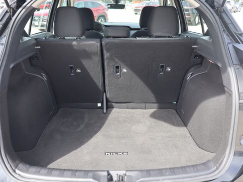 Used 2023 Nissan Kicks SV w/ Interior Electronics Package FWD image 21