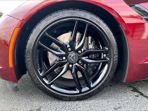 Used 2017 Chevrolet Corvette Stingray Convertible RWD image 32