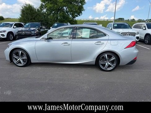 Used 2018 Lexus IS 300 w/ Premium Package RWD image 10