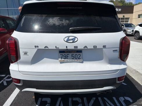 Used 2022 Hyundai Palisade SEL w/ 8P Bench Seat Package image 5