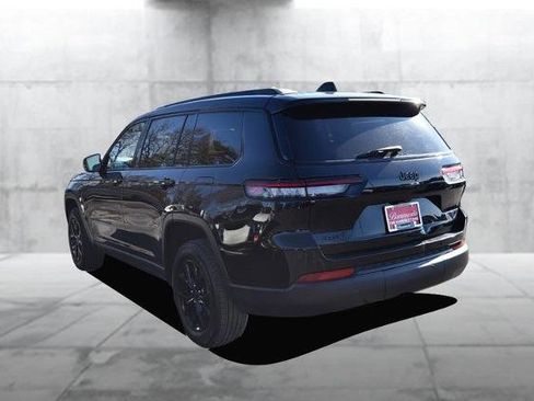 Used 2024 Jeep Grand Cherokee L Laredo image 7