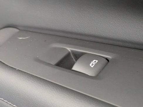 Certified 2025 Chevrolet Tahoe LS AWD/4WD image 39