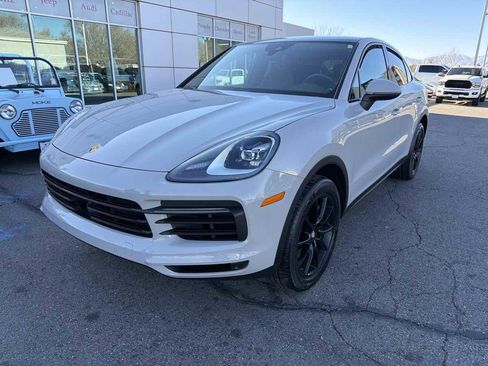 Used 2021 Porsche Cayenne Coupe image 9