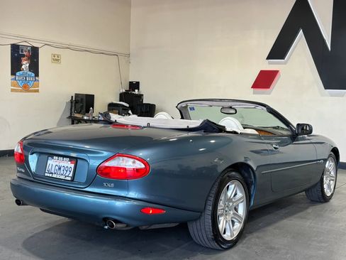 Used 2000 Jaguar XK8 Convertible RWD image 10