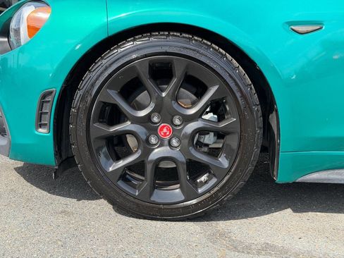 Used 2017 FIAT 124 Spider Abarth RWD image 2