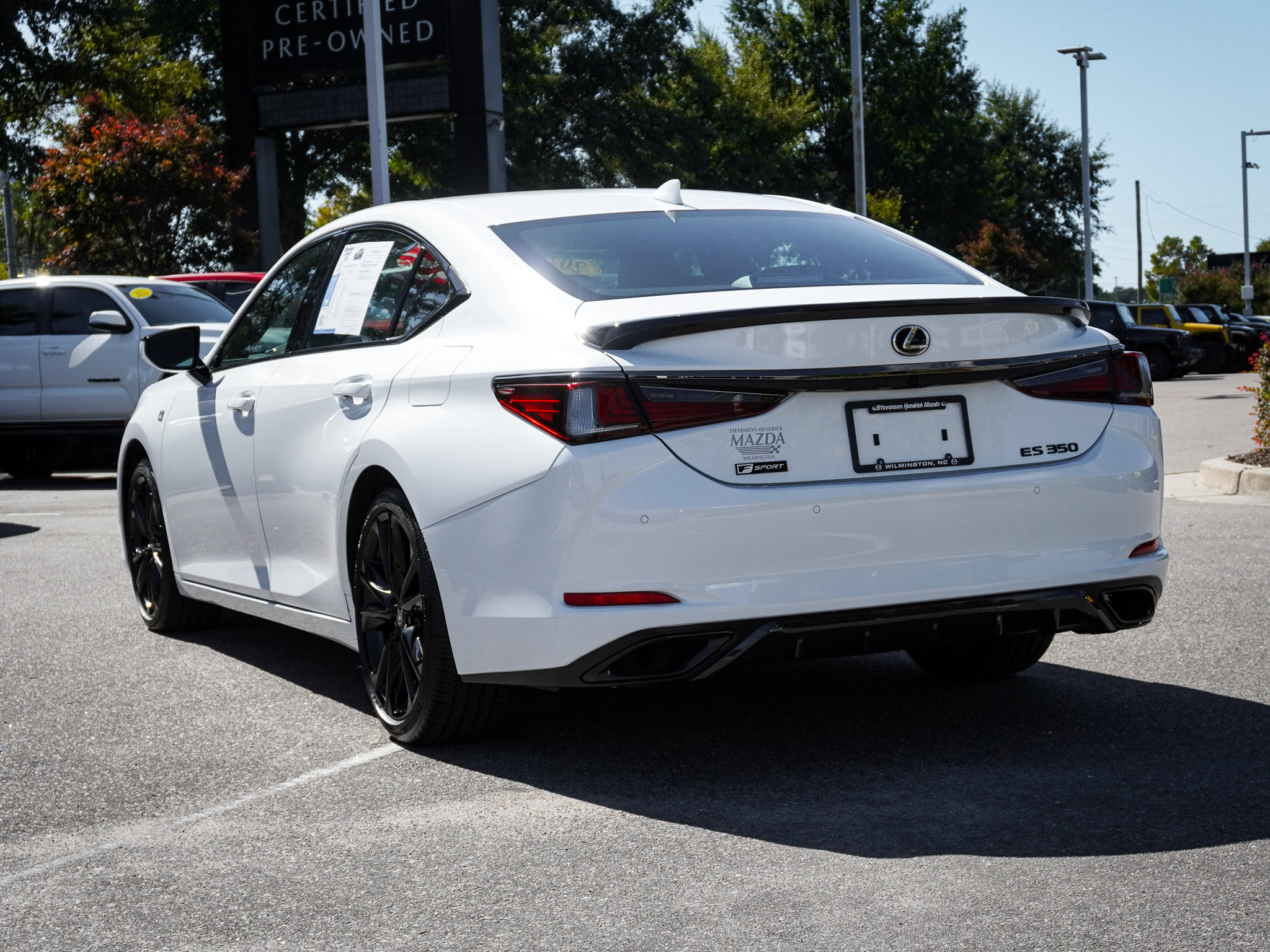 Used 2025 Lexus ES 350 F Sport w/ Accessory Package (Z1) FWD image 8