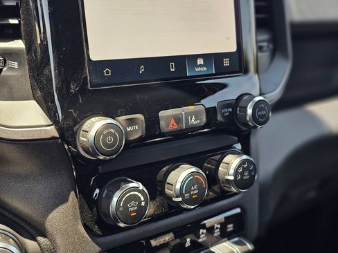 New 2026 RAM 1500 Warlock AWD/4WD image 13
