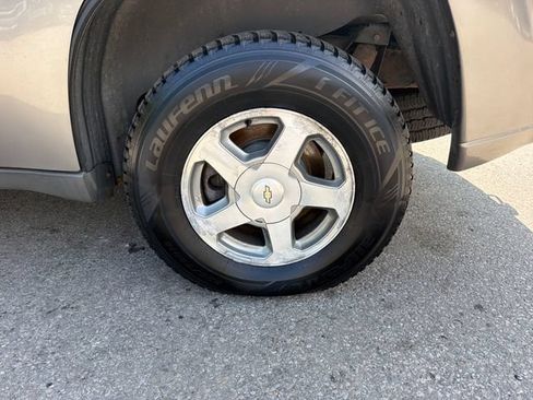 Used 2005 Chevrolet TrailBlazer LS w/ LS Preferred Equipment Group AWD/4WD image 25
