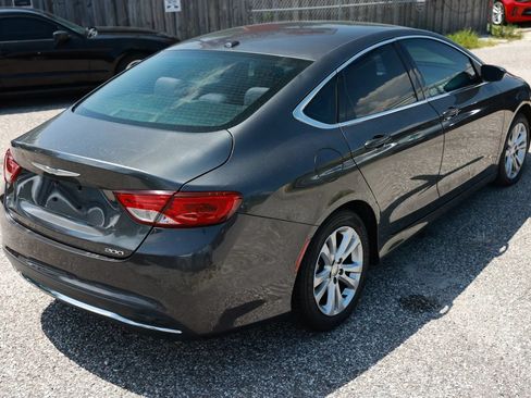 Used 2015 Chrysler 200 Limited w/ Convenience Group FWD image 6