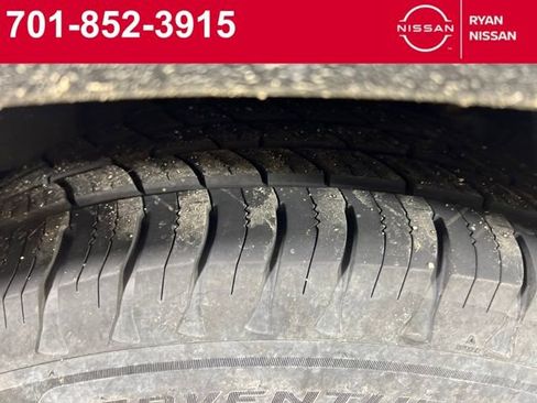 Certified 2024 Nissan Armada SV image 14