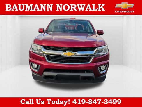 Used 2019 Chevrolet Colorado LT w/ LT Convenience Package AWD/4WD image 8