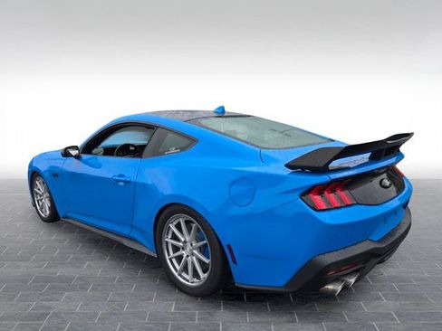 Used 2024 Ford Mustang GT RWD image 5