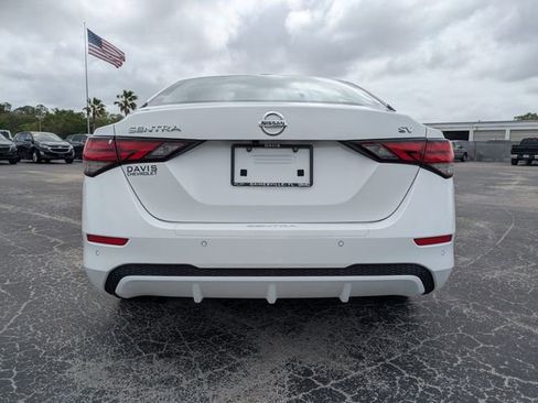 Used 2022 Nissan Sentra SV FWD image 6