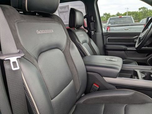 Used 2023 RAM 1500 Laramie AWD/4WD image 6