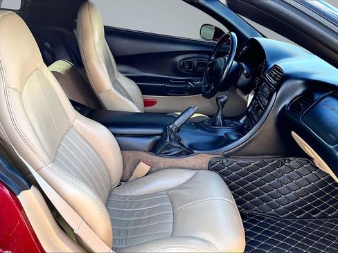 Used 2000 Chevrolet Corvette Coupe w/ Memory Pkg image 7