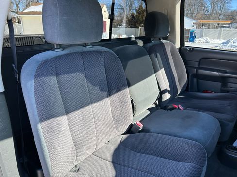 Used 2005 Dodge Ram 1500 Truck SLT w/ Sport Appearance Group image 16