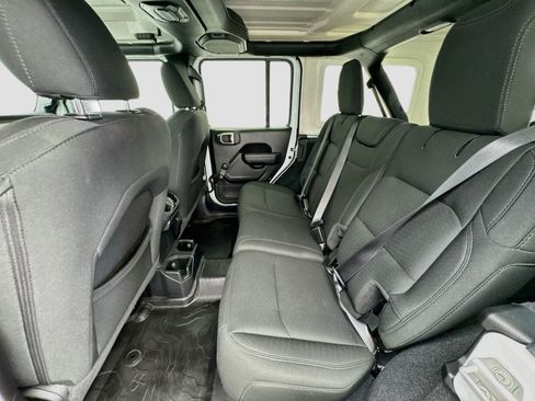 Used 2022 Jeep Wrangler Unlimited Sport AWD/4WD image 15