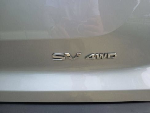 Used 2024 Nissan Pathfinder SV AWD/4WD image 13