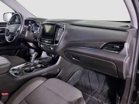 Used 2021 Chevrolet Traverse LT w/ LPO, Floor Liner Package AWD/4WD image 35
