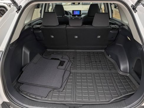 Used 2025 Toyota RAV4 XLE w/ Convenience Package AWD/4WD image 29