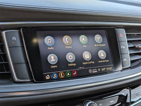 Used 2024 Buick Enclave Avenir image 28