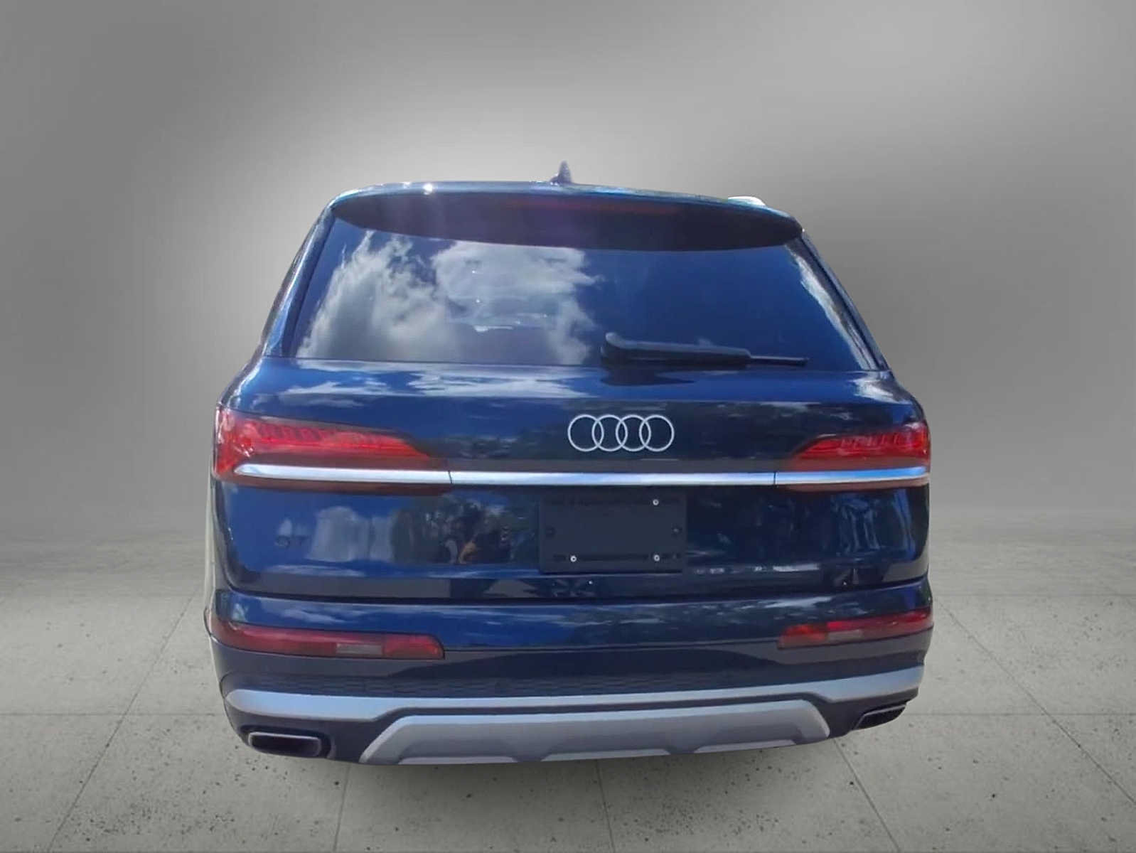Used 2025 Audi Q7 2.0T Premium w/ Convenience Package AWD/4WD image 7